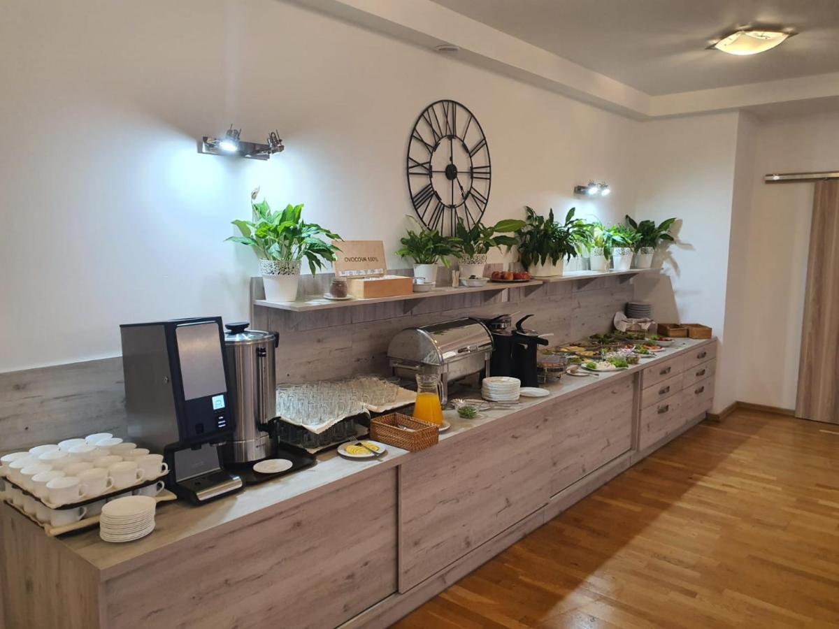 ミエンジズドロイェ Polonia Bed & Breakfast エクステリア 写真