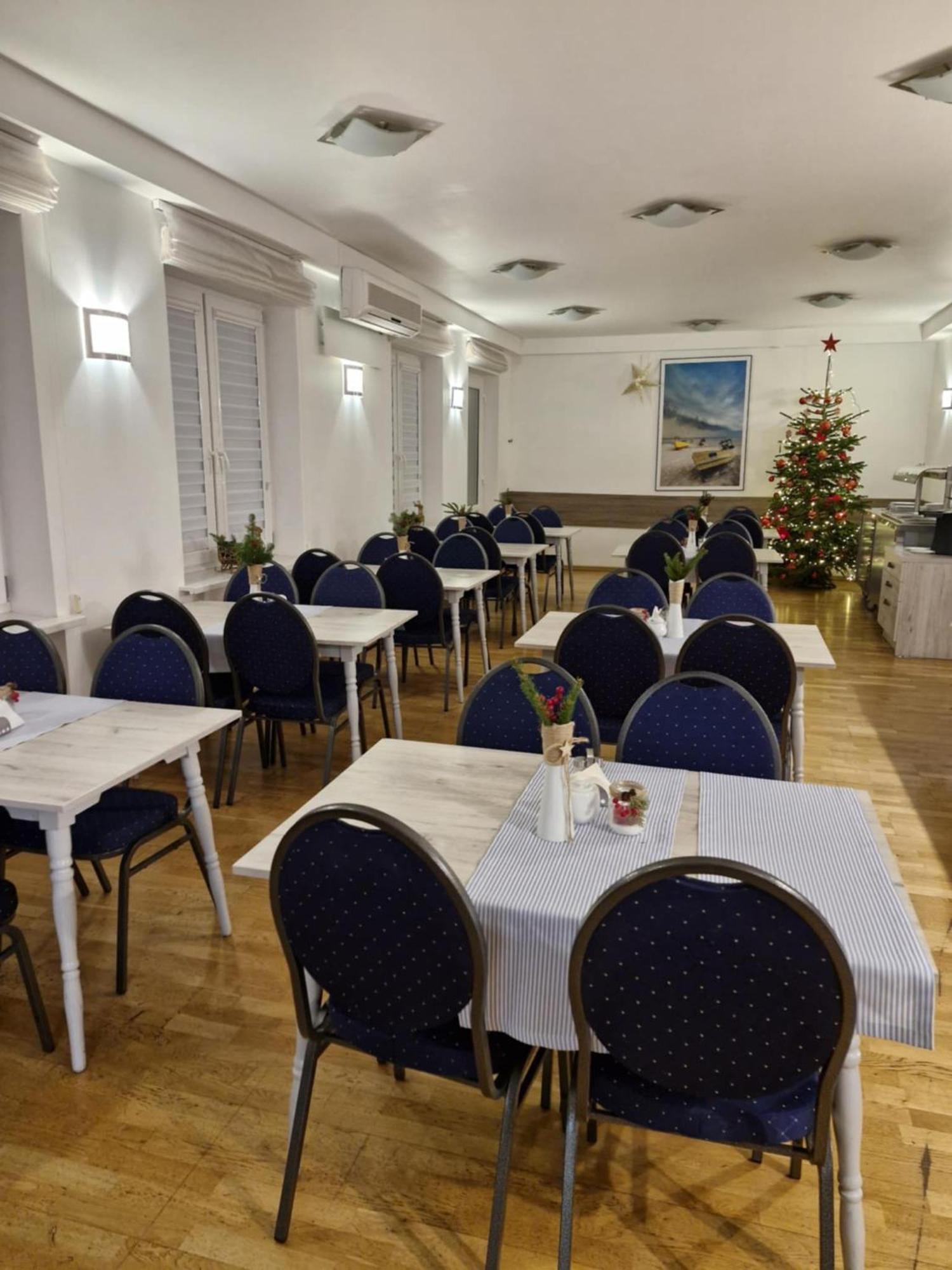 ミエンジズドロイェ Polonia Bed & Breakfast エクステリア 写真